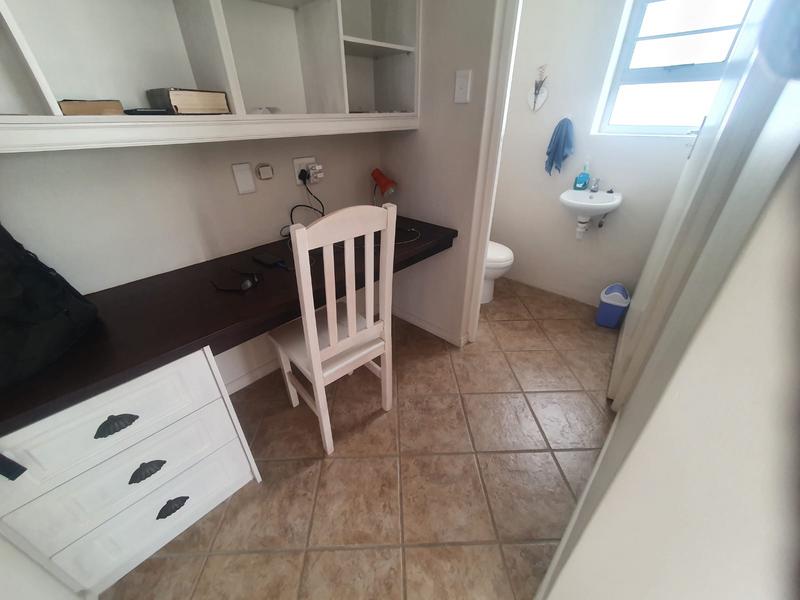 3 Bedroom Property for Sale in Franskraal Western Cape
